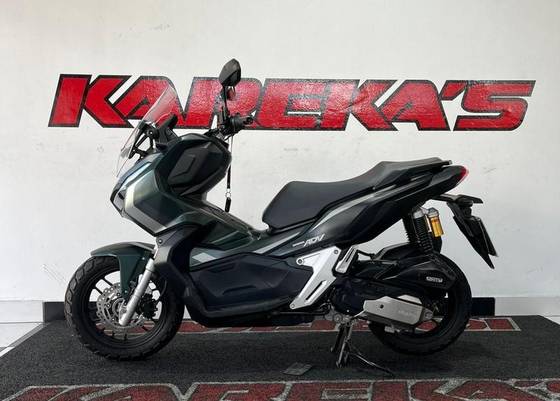 HONDA ADV 